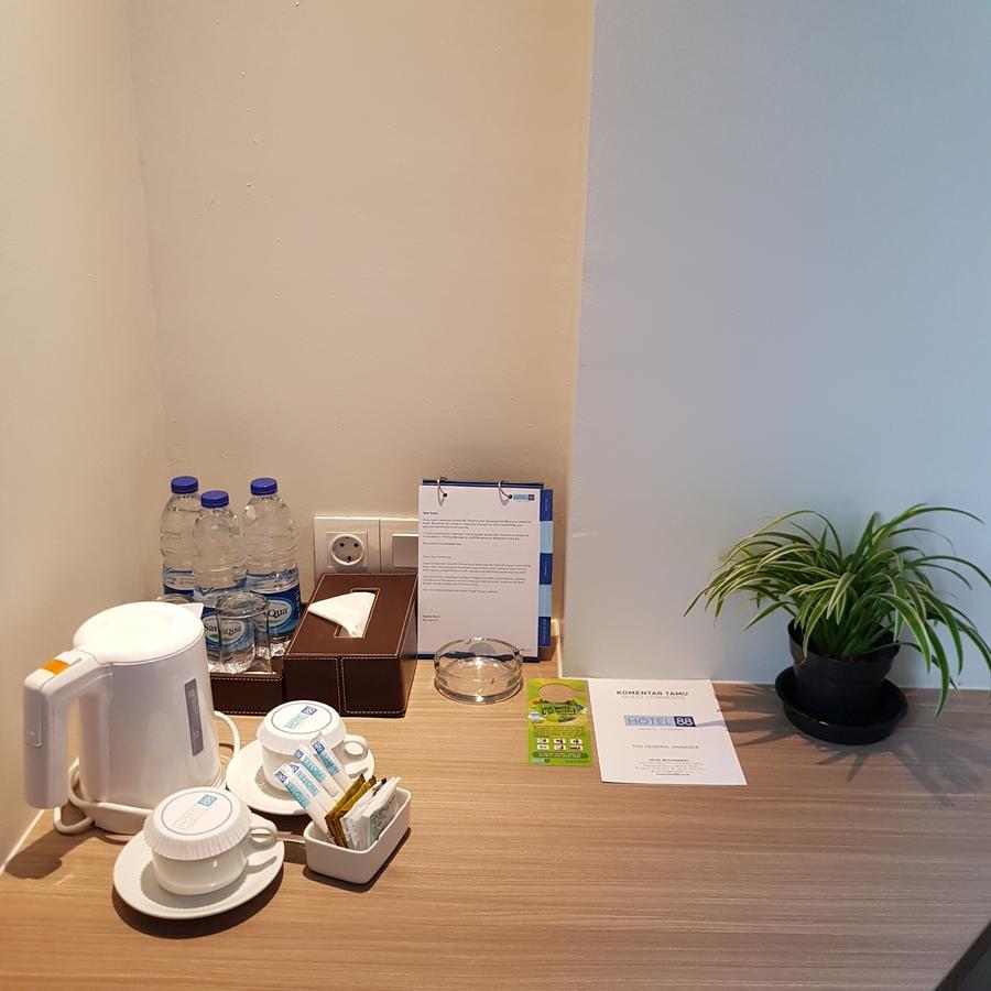 Hotel 88 Itc Fatmawati Jakarta By Wh Dış mekan fotoğraf